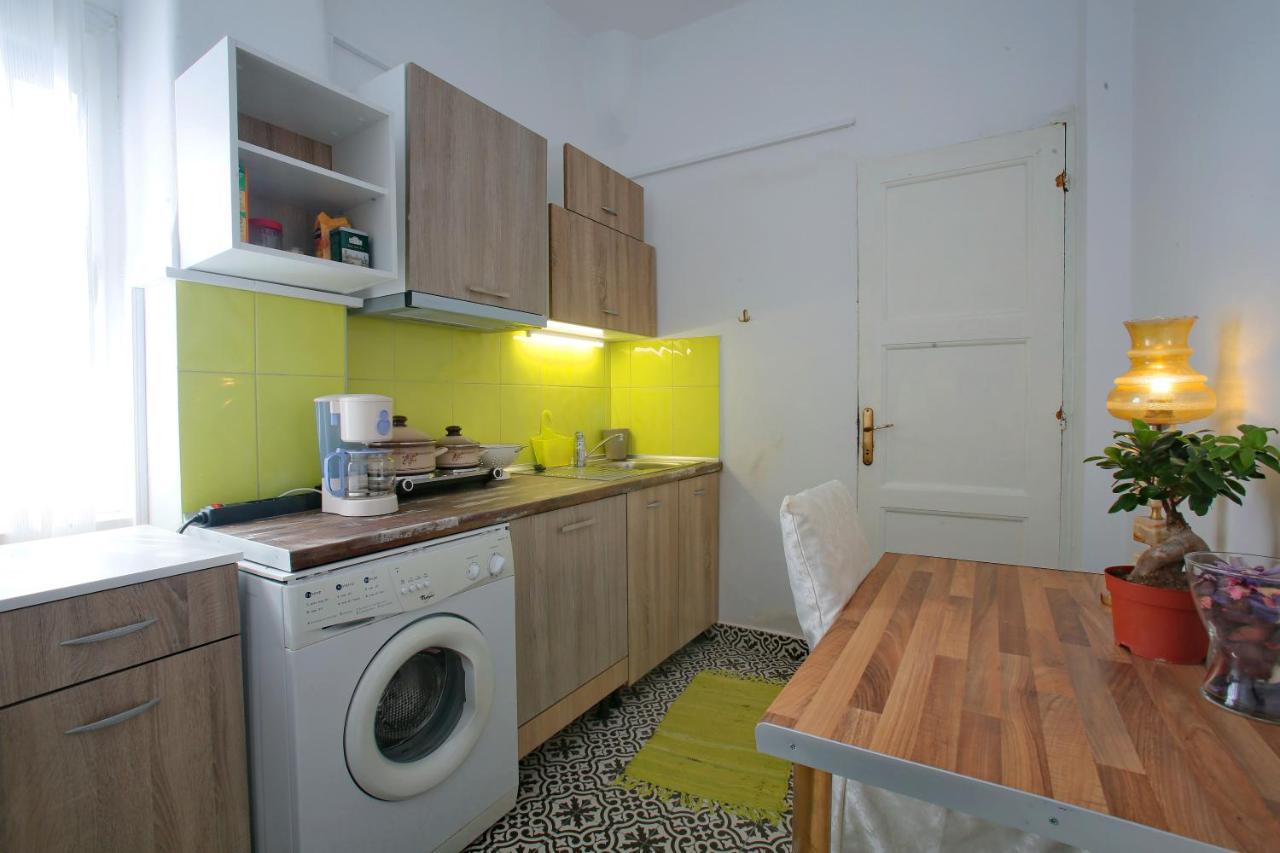 Vintage 1930'S Flat In The Center Of Thessaloniki Apartamento Exterior foto