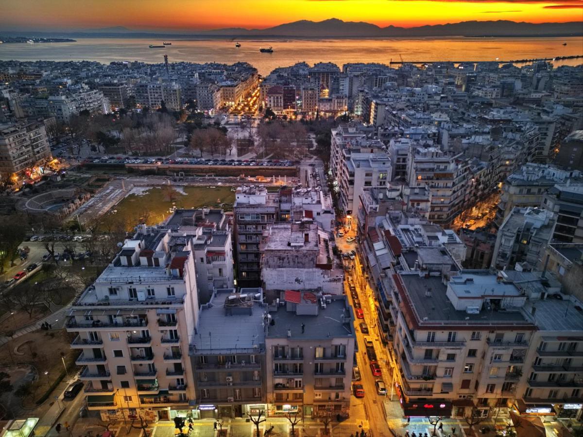 Vintage 1930'S Flat In The Center Of Thessaloniki Apartamento Exterior foto